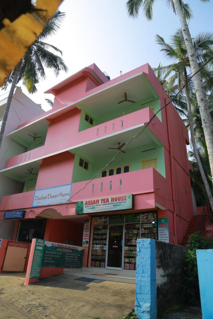 Shirleys Beach Hotel Ковалам Екстер'єр фото